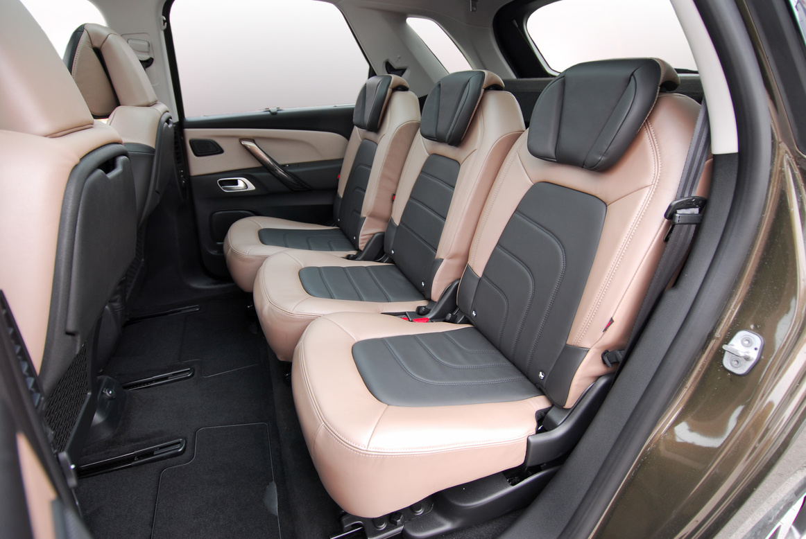 adjustable rear seats in a luxury car